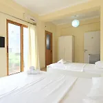 Mintt Ξενοδοχείο Εξαμίλιο